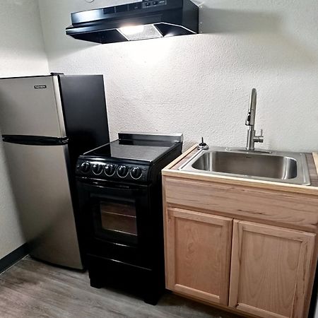 Studio City Suites, A Travelodge By Wyndham Texarkana Esterno foto