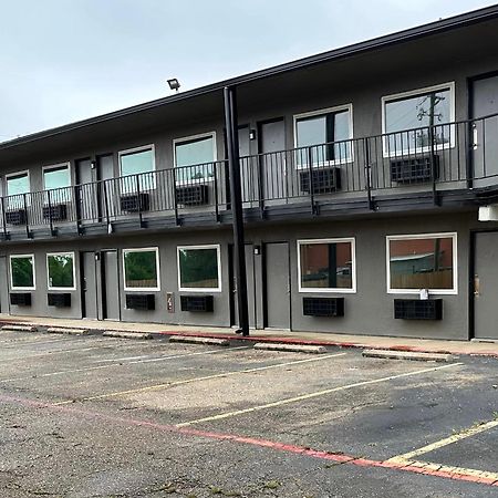 Studio City Suites, A Travelodge By Wyndham Texarkana Esterno foto