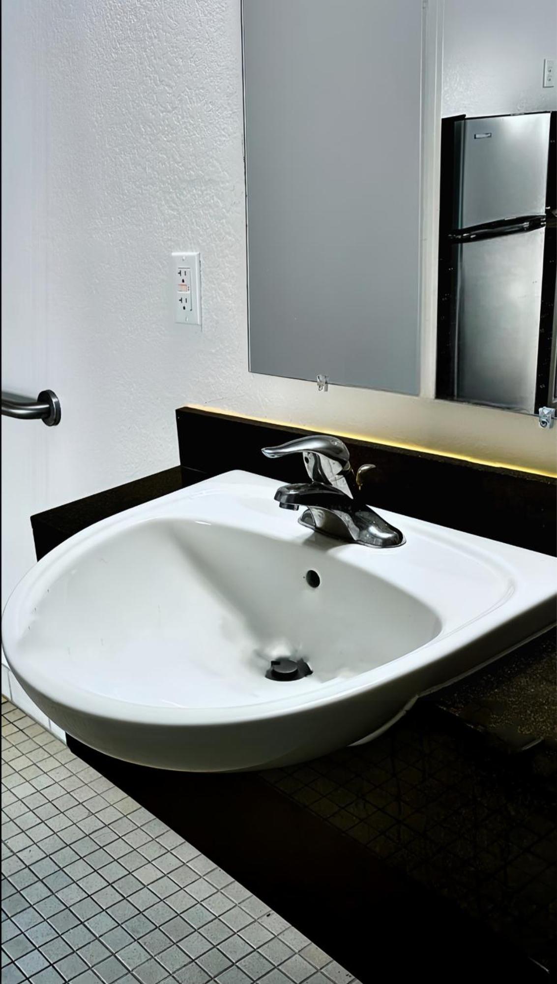 Studio City Suites, A Travelodge By Wyndham Texarkana Esterno foto