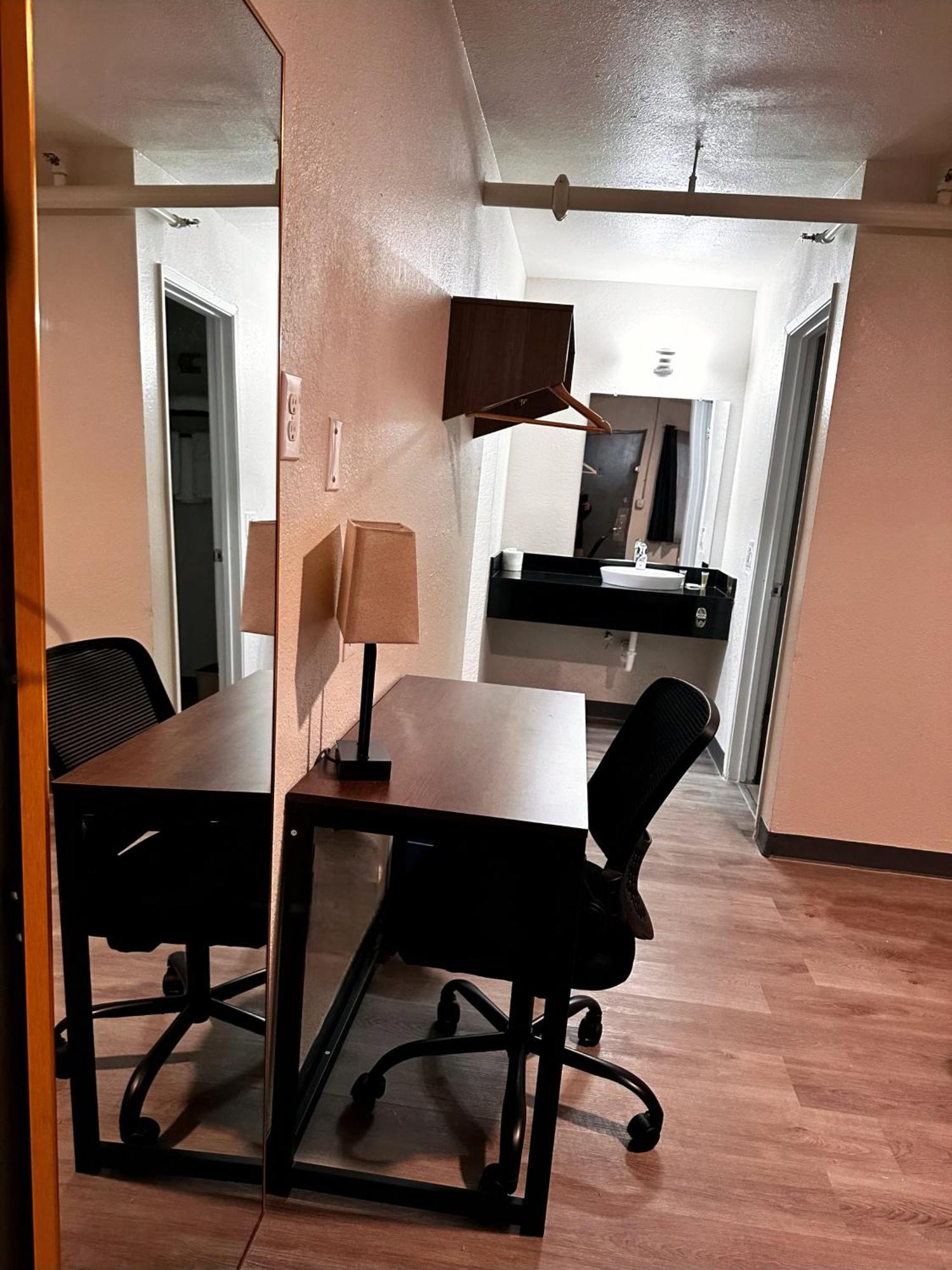 Studio City Suites, A Travelodge By Wyndham Texarkana Esterno foto