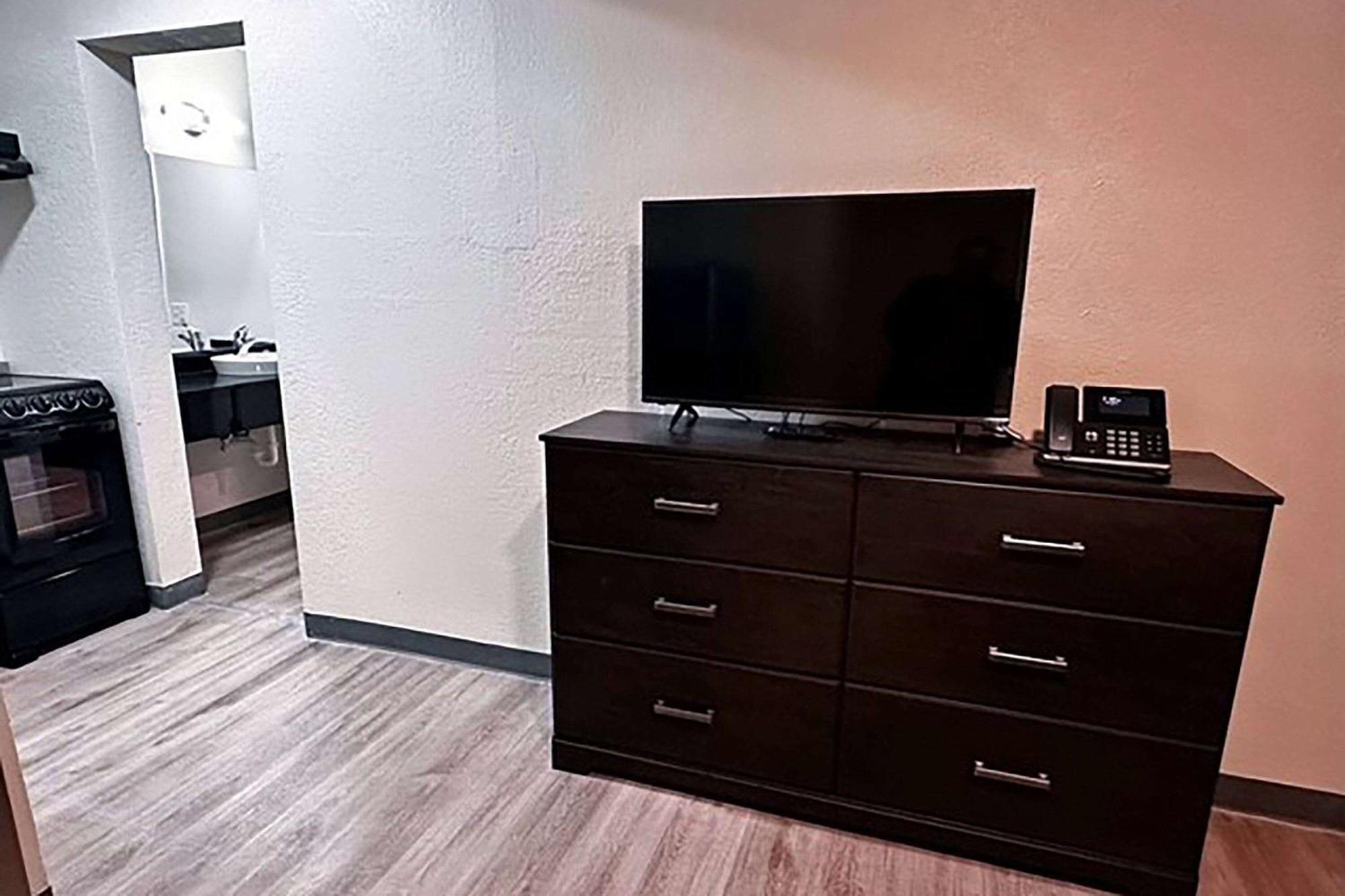 Studio City Suites, A Travelodge By Wyndham Texarkana Esterno foto