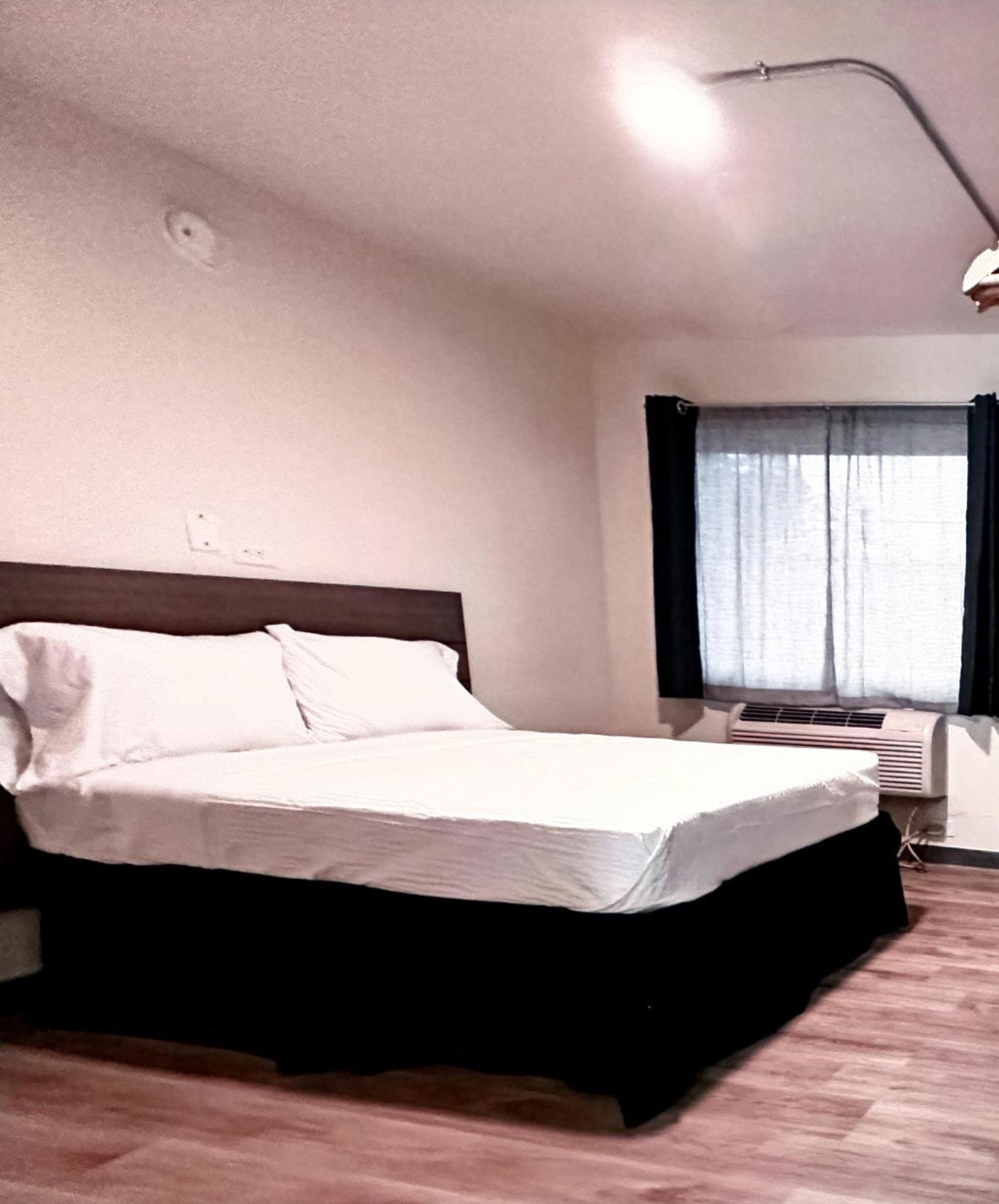 Studio City Suites, A Travelodge By Wyndham Texarkana Esterno foto